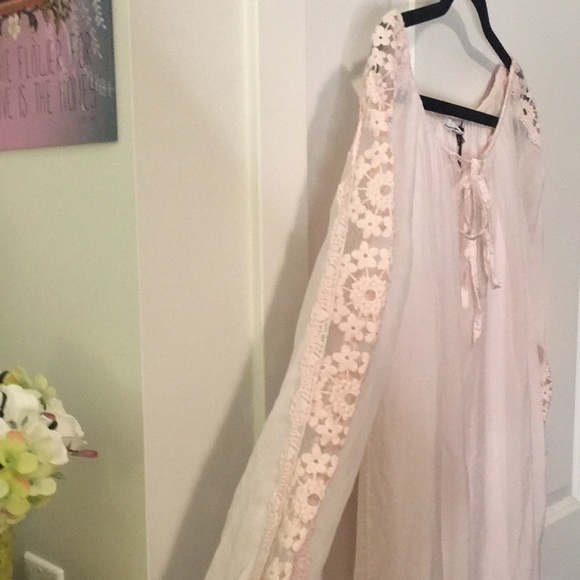 Silk Light Pink Bohemian Top - Picture 4 of 12